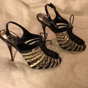 Rare Vinca Camuto Stilettos